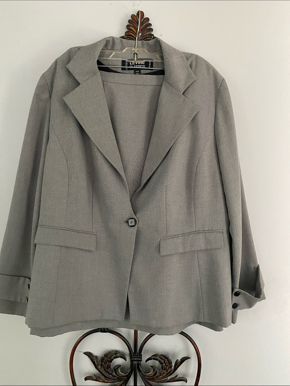 Larry Levine Light Gray Single-Button Blazer with matching Skirt